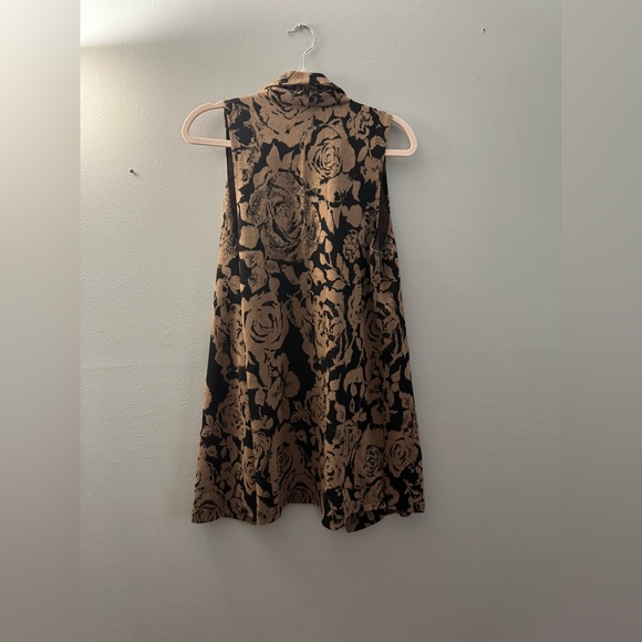 h.i.p. Tan and Black Patterned Vest - Picture 3 of 4